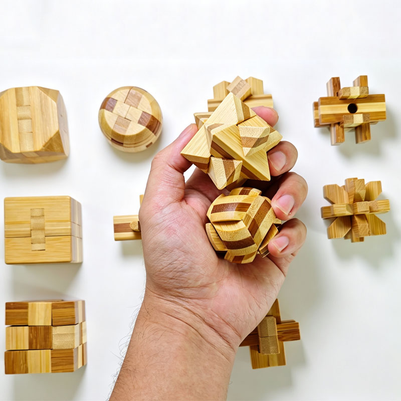 NEUES 4,5CM Lu Ban Schloss-Puz – Brain Teaser Cube Bewertung und Preis